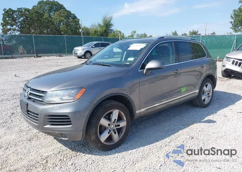 2013 Volkswagen Touareg Tdi Lux z USA, uszkodzony, nr VIN WVGEP9BP7DD005089
